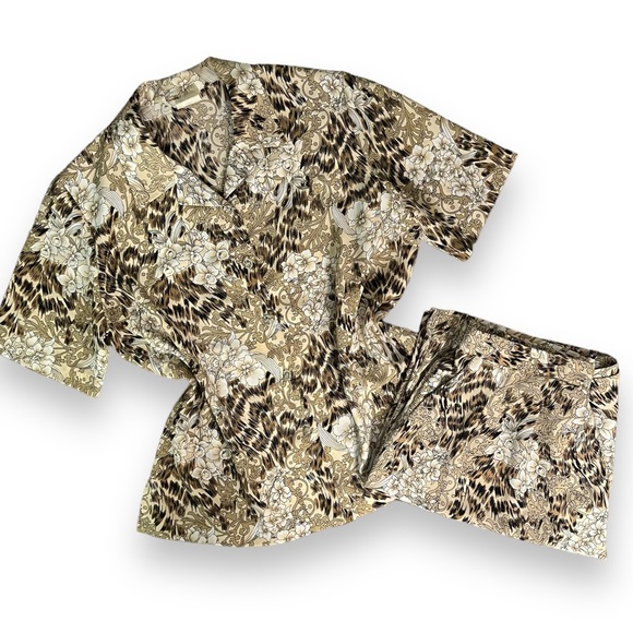 Vintage Floral Matching Blouse & Shorts Set - Picture 2 of 11